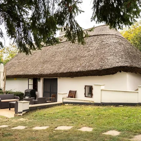 Balaton - Your Hide Away بيت للعطل تشيرستوموي