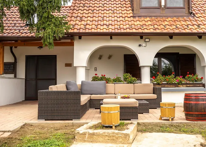 Semesterbostad Balaton - Your Hide Away *